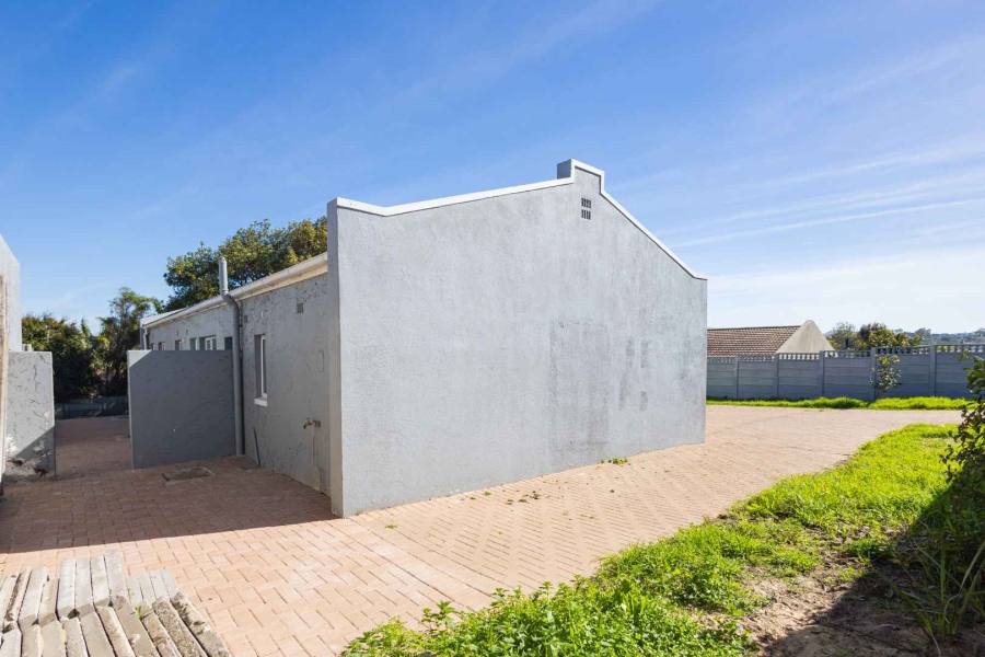 To Let 3 Bedroom Property for Rent in Morgenster Heights Western Cape